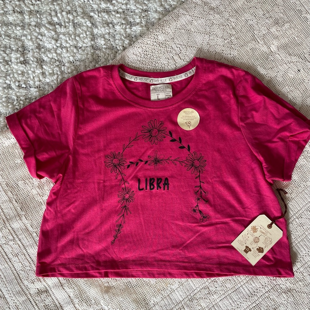 libra tee - Picture 2 of 6
